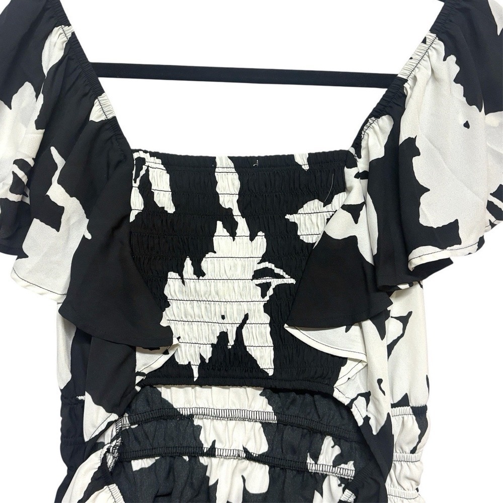 Sienna Sky Black Floral Blouse Smocked Flutter Sleeve Milkmaid Airy Womens L NWT - Picture 4 of 8